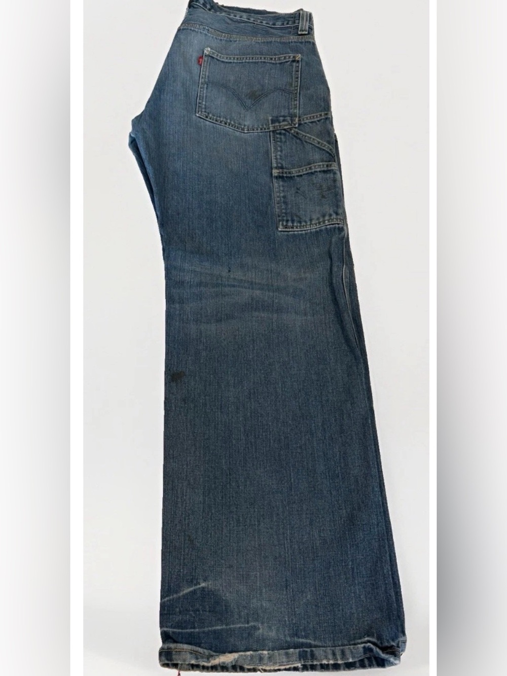 Y2K Levi’s Jeans Distressed Thrashed Size 36x32 Baggy Straight Leg Denim - Picture 2 of 16